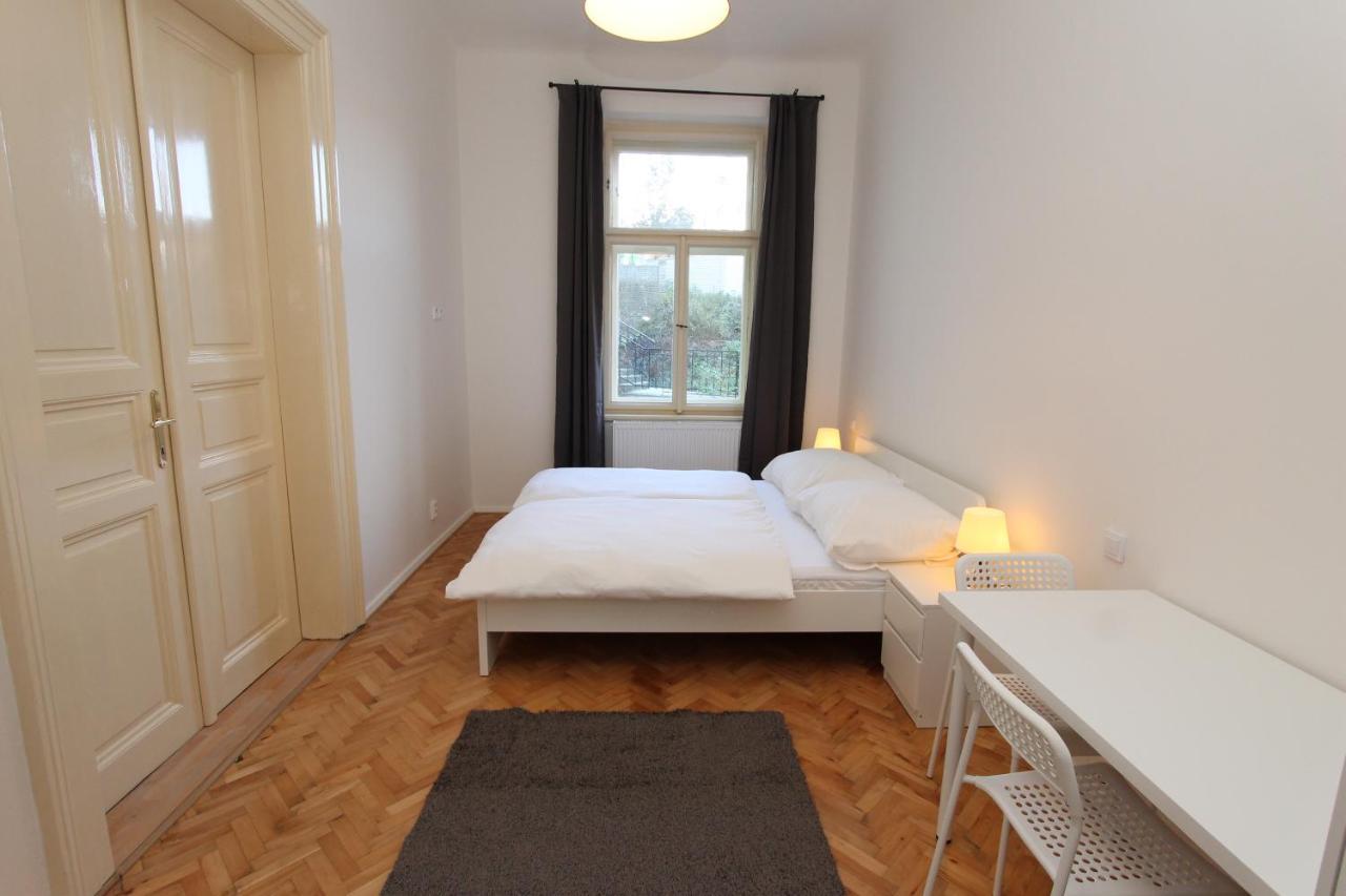Zizka Home Apartments Prága Kültér fotó