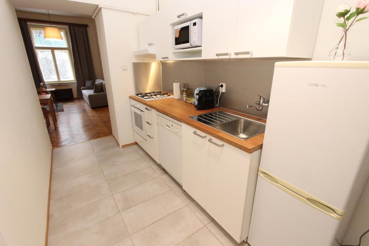 Zizka Home Apartments Prága Kültér fotó