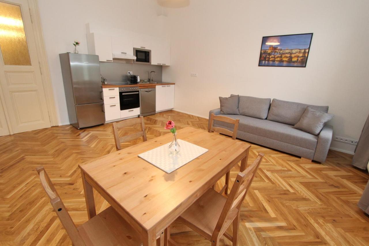 Zizka Home Apartments Prága Kültér fotó