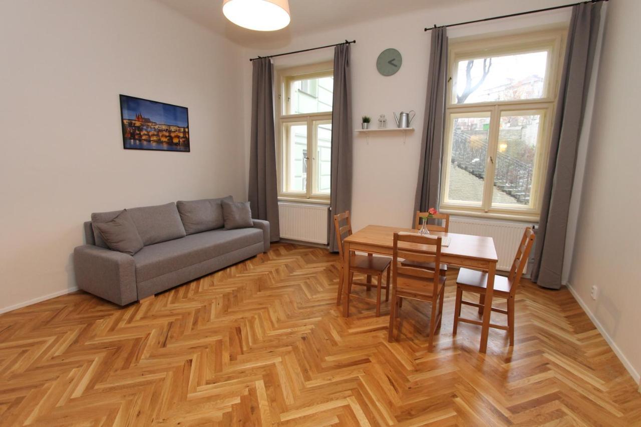 Zizka Home Apartments Prága Kültér fotó
