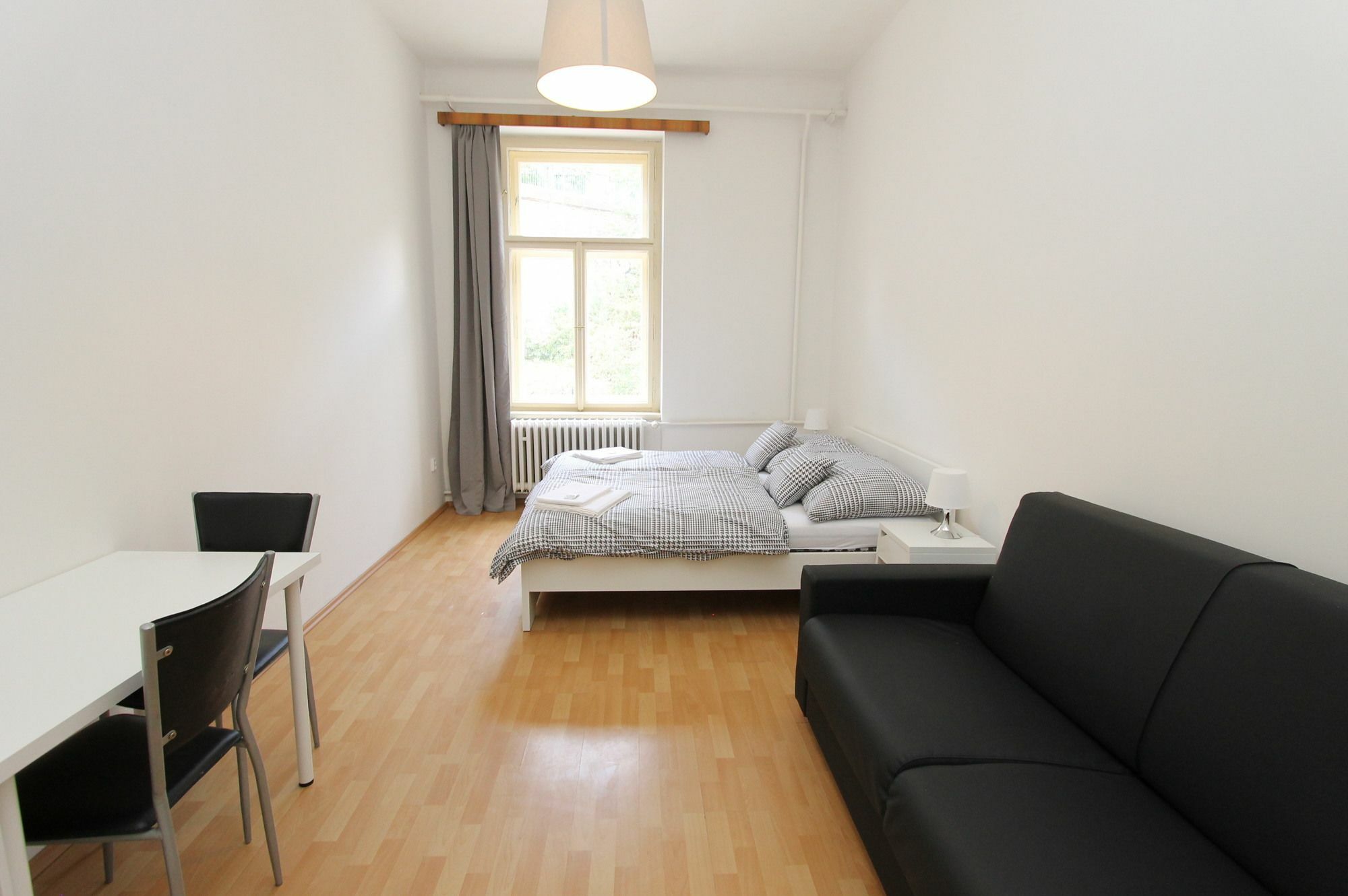 Zizka Home Apartments Prága Kültér fotó